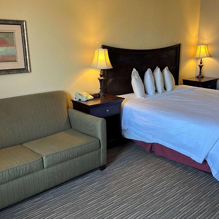 Days Inn By Wyndham Pittsburg Ks Екстериор снимка