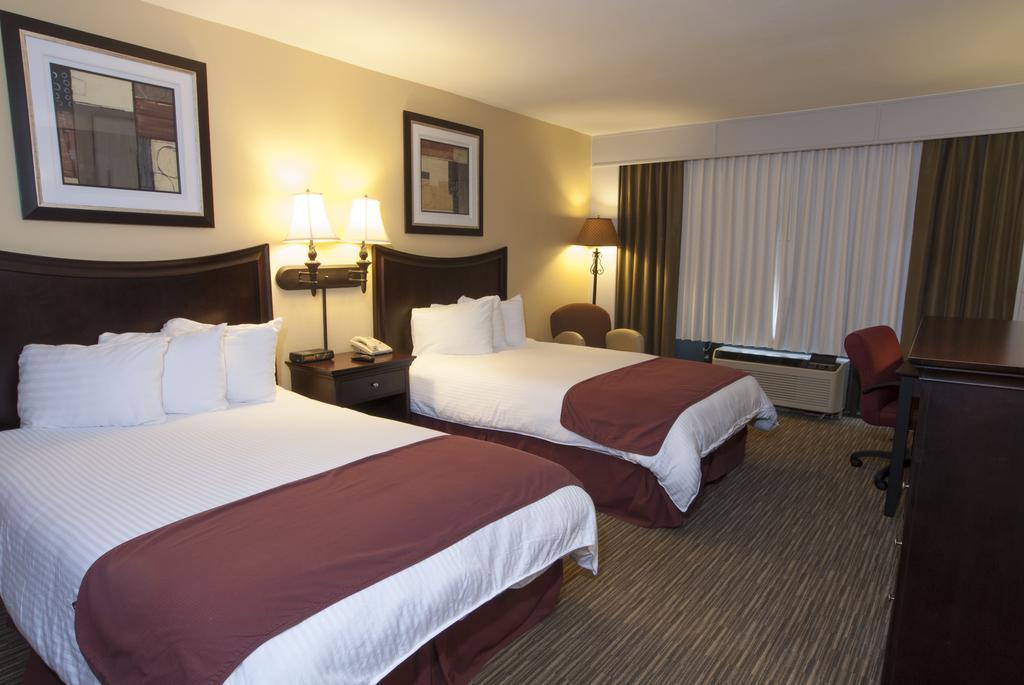 Days Inn By Wyndham Pittsburg Ks Екстериор снимка